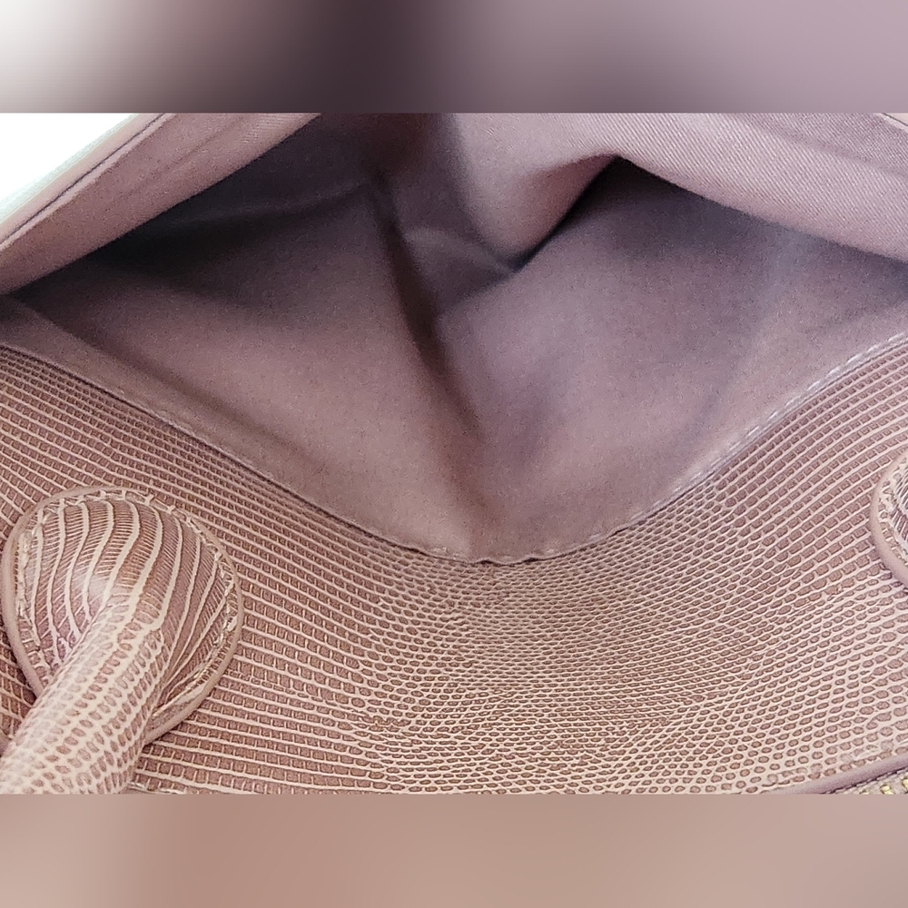 Bebe Fabiola Stamped Lizard Dome Satchel  Pink NEW - Picture 8 of 12